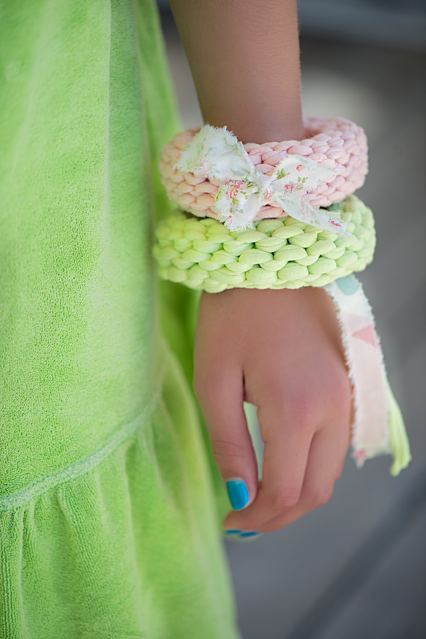 Easy knit bracelet tutorial by Lebenslustiger ...